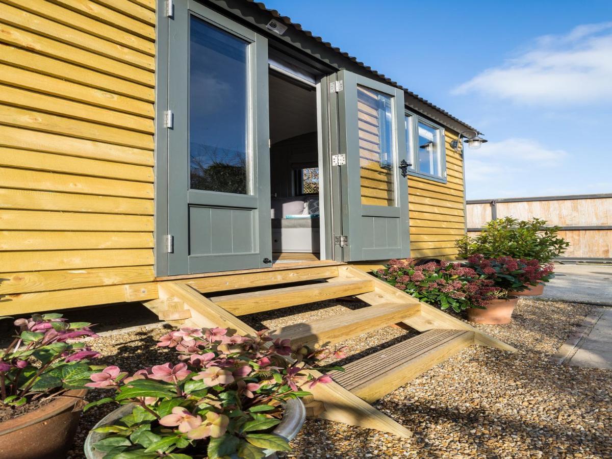 Pass The Keys Whitstable Shepherds Hut Minutes From The Harbour Exteriér fotografie